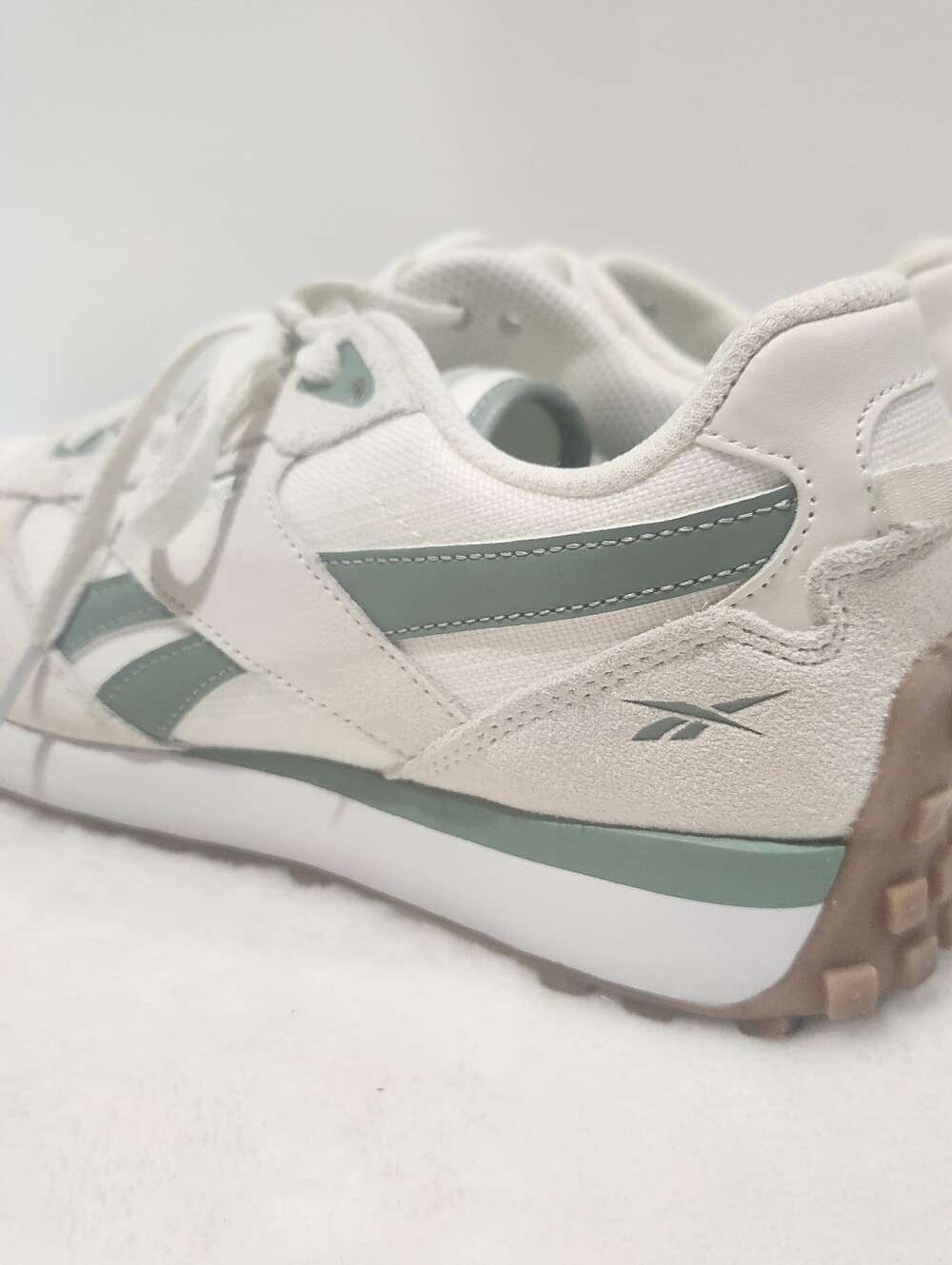 Reebok Drive Leather Suede Ortholite Chalk Green Sneaker Shoes Womens 10 - Picture 7 of 13